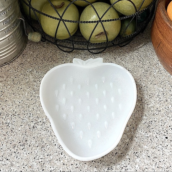 Vintage Milk Glass Strawberry Shaped Dish - Picture 2 of 7